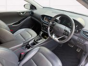 Hyundai IONIQ 1.6 IONIQ Premium SE PHEV Semi-Auto 5dr 2