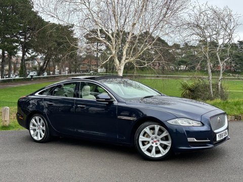 Jaguar XJ 3.0d V6 Portfolio Saloon 4dr Diesel Auto Euro 6 (s/s) (300 ps) 27