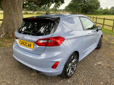 Ford Fiesta SPORT 8