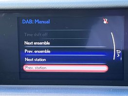 Lexus Is 2.5 IS 300h Advance CVT 4dr 36