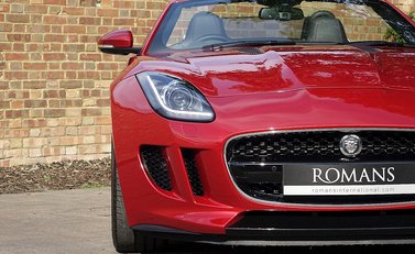 Jaguar F-Type V6 S Convertible 7