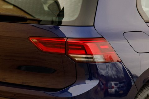 Volkswagen Golf LIFE TSI 9