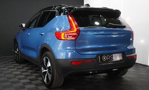Volvo XC40 P8 R-DESIGN AWD One Owner Full Volvo Service History Leather Interior 3