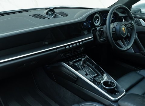 Porsche 911 Turbo S (992) 20