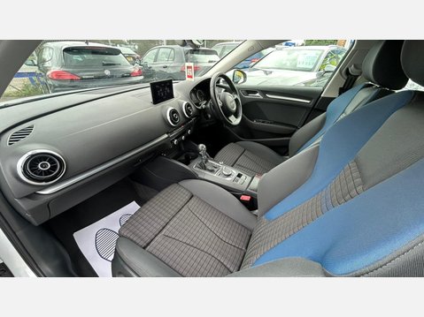 Audi A3 1.4 TFSI Sport Sportback S Tronic Euro 5 (s/s) 5dr 32