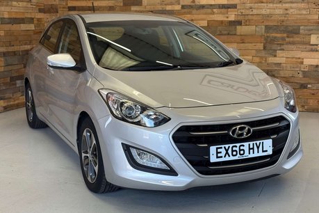 Hyundai i30 1.4 Blue Drive SE Nav Hatchback 5dr Petrol Manual Euro 6 (s/s) (100 ps) 1