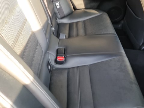 Lexus Is 300H PREMIER 26