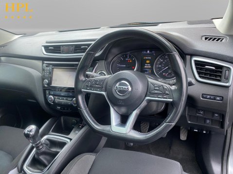 Nissan Qashqai 1.5 dCi N-Connecta SUV 5dr Diesel Manual Euro 6 (s/s) (115 ps) 13