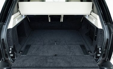 Land Rover Range Rover P510e First Edition 28