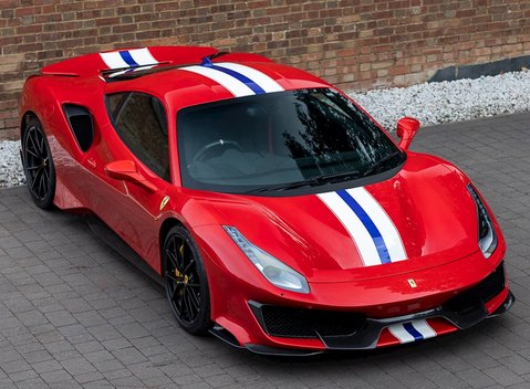 Ferrari 488 Pista 8
