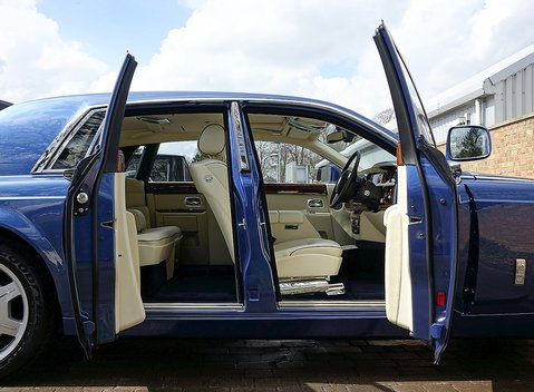 Rolls-Royce Phantom Series II 18