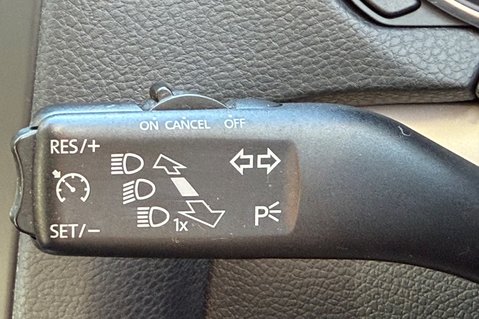 Volkswagen Golf GT TDI DSG - INCREDIBLE HISTORY WITH 14 SERVICES RECORDED 33