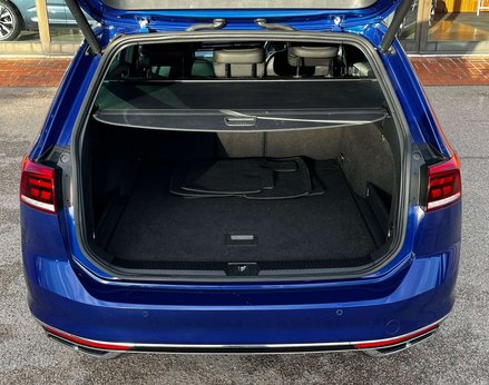 Volkswagen Passat 1.5 Passat R-Line TSi Evo 5dr 74