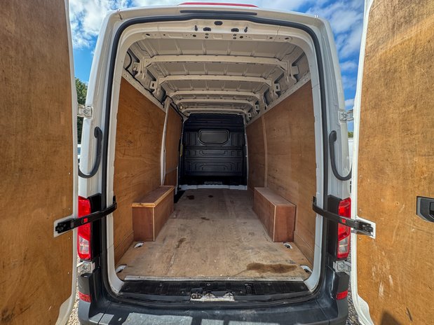 Volkswagen Crafter MWB L2H2 High Roof Startline EURO 6 9