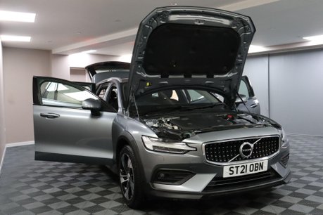 Volvo V60 B4 CROSS COUNTRY AWD MHEV 15