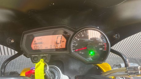 Yamaha FZ ONLY 16K CUSTOM 600CC NAKED BIKE NEW MOT WARRANTY 44