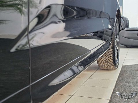 Volvo XC60 2.0 D5 PowerPulse R-Design Auto AWD Euro 6 (s/s) 5dr 15