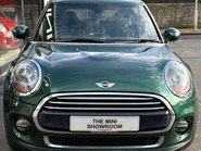Mini Hatch Cooper 1.5 5 door + VISUAL BOOST + HEATED SEATS + REAR PDC 6
