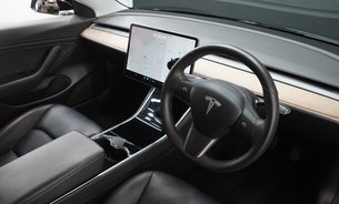 Tesla Model 3 STANDARD RANGE PLUS New Front Arms and Bushes New Rear Bushes Low Mileage 2