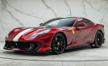 Ferrari 812 Competizione 1