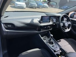 Nissan Qashqai 1.3 Qashqai Acenta Premium DiG-T MHEV 5dr 33