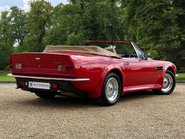 Aston Martin V8 VOLANTE 8