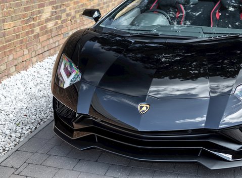 Lamborghini Aventador S LP740-4 Roadster 25