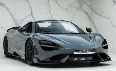 McLaren 765LT Spider 1