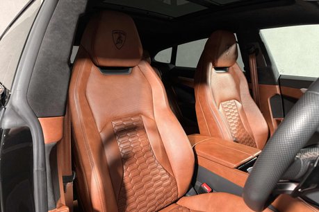Lamborghini Urus V8. NOW SOLD. SIMILAR REQUIRED. PLEASE CALL 01903 254800. 17