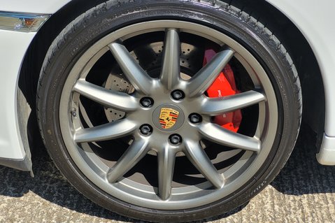 Porsche 911 CARRERA 2S 23