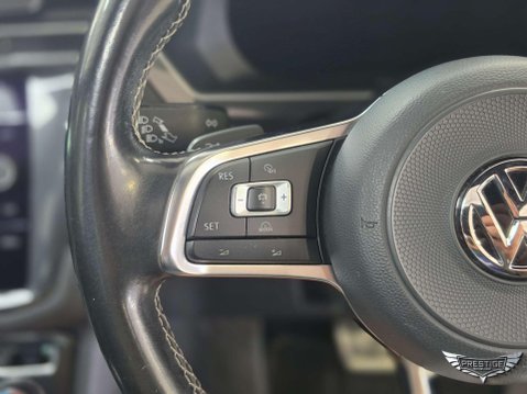 Volkswagen Tiguan 2.0 TSI R-Line DSG 4Motion Euro 6 (s/s) 5dr 61