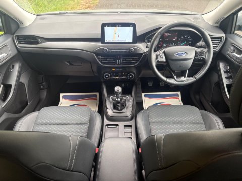 Ford Focus TITANIUM X 11