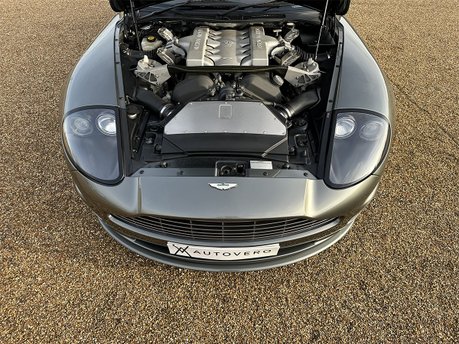 Aston Martin Vanquish V12 S 77