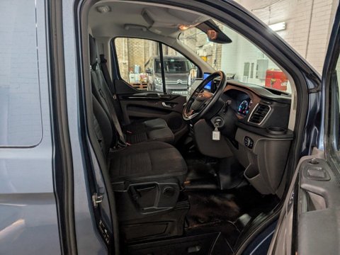 Ford Transit Custom 300 LIMITED P/V ECOBLUE L2H1 9