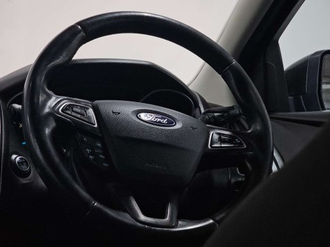 Ford Focus 1.0 Titanium 5dr 26