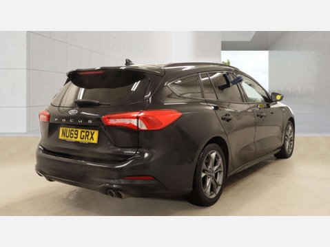 Ford Focus 1.0 Focus ST-Line 5dr 4