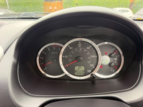 Mitsubishi L200 2.5 DI-D Barbarian Pickup Double Cab 4dr Diesel Auto 4WD Euro 5 (LB) (175 p 23