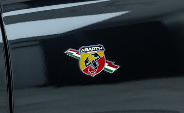 Abarth 695 Competizione 34
