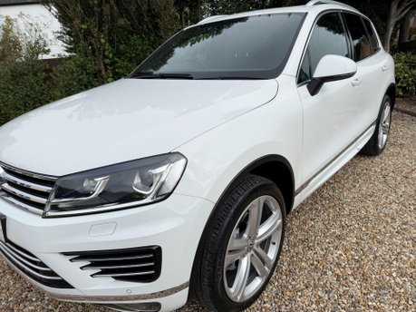 Volkswagen Touareg 3.0 TDI V6 BlueMotion Tech R-Line Tiptronic 4WD Euro 6 (s/s) 5dr 7