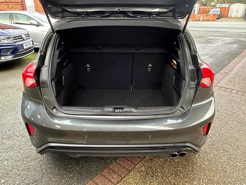 Ford Focus ST-LINE TDCI 11