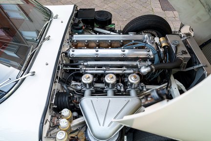 Jaguar E-Type 3.8 Litre Flat Floor FHC 24