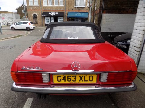 Mercedes-Benz R107 300 SL Sports 10