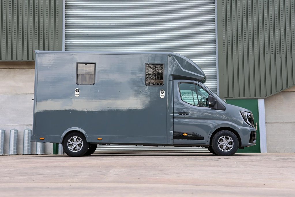 Renault Master 2026 Brand new 3.5 ton  AUTOMATIC Stallion build WITH REAR BED OPTION   2
