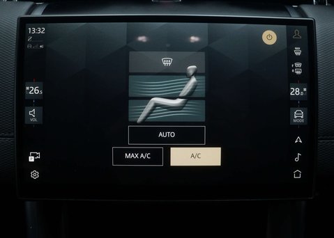 Land Rover Discovery Sport 1.5 Discovery Sport Dynamic SE PHEV A 4WD 5dr 26