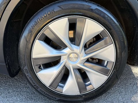 Tesla Model Y ModeL Y Long Range AWD 4WD 5dr 53