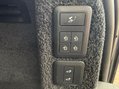 Land Rover Range Rover 5.0 P565 V8 SV Autobiography Dynamic Black Auto 4WD Euro 6 (s/s) 5dr 60