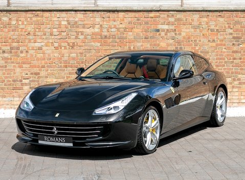 Ferrari GTC4 Lusso 6