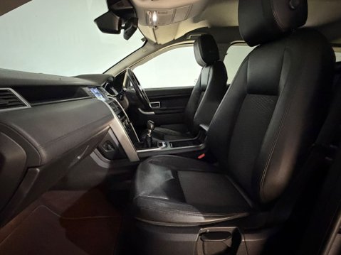 Land Rover Discovery Sport SD4 SE TECH 17