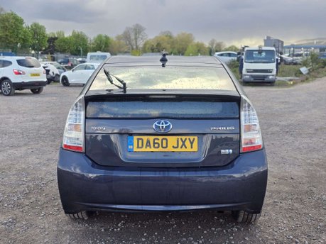 Toyota Prius 1.8 VVT-h T Spirit Hatchback 5dr Petrol Hybrid CVT Euro 5 (s/s) (136 ps) 12