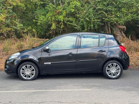 Renault Clio 1.1 Clio Dynamique TomTom 16v 5dr 16